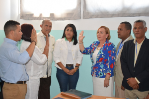 Juramentan directora del hospital municipal de La Descubierta