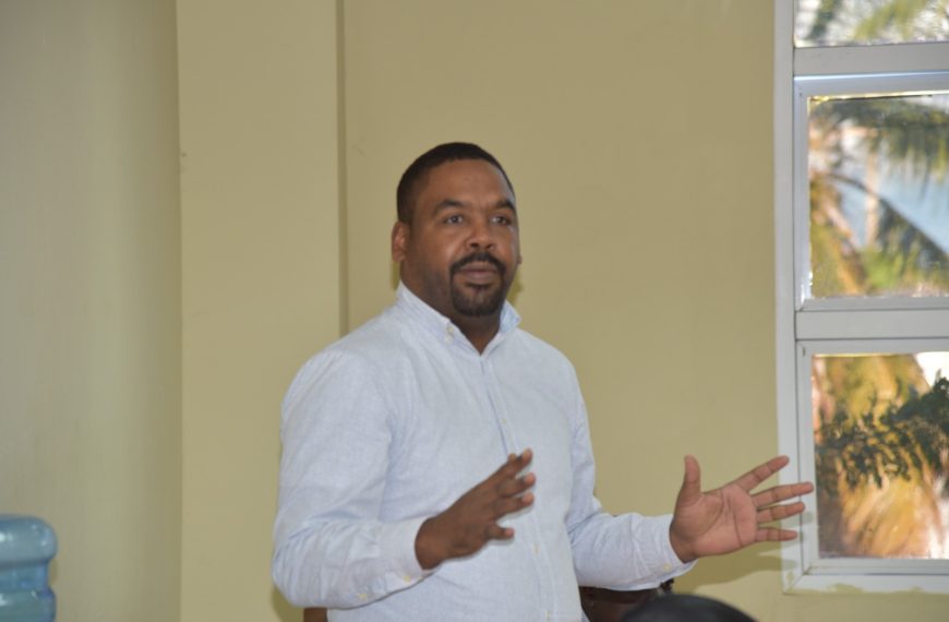 SRS ENRIQUILLO RE&Uacute;NE A PROFESIONALES DE LA SALUD PARA IMPULSAR LA EXCELENCIA EN EL PRIMER NIVEL DE ATENCI&Oacute;N PRIMARIA.