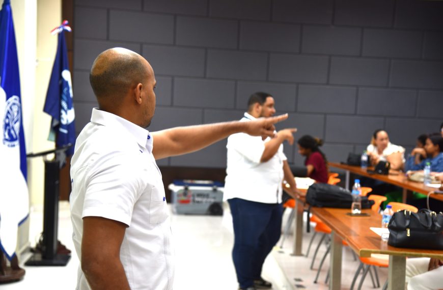 SRSEN Realiza con &Eacute;xito Taller de Presentaci&oacute;n del Proyecto de Atenci&oacute;n Colaborativa MHGAP-ENTs .