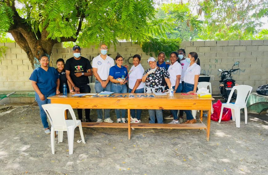 Servicio Regional de Salud Enriquillo (SRSEN) y Direcci&oacute;n de Salud Provincial (DPS) Realiza Operativo de Pruebas TB/VIH en la C&aacute;rcel P&uacute;blica de Barahona .
