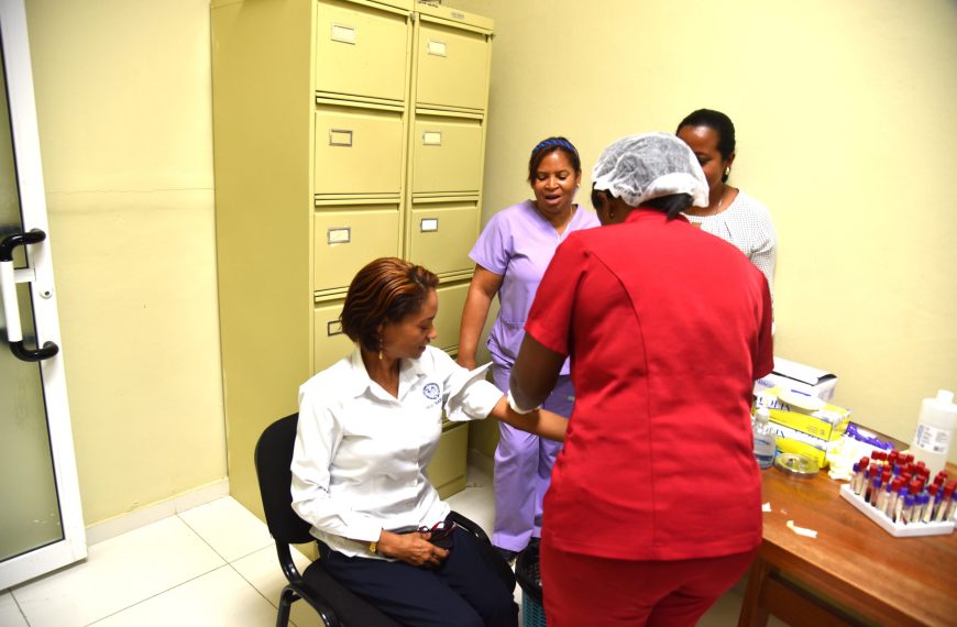 La UASD Recinto Barahona y el SRSEN Realizan Exitoso Operativo de Salud Prost&aacute;tica